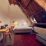 Lloyd Hotel