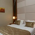 Grand Hotel Downtown