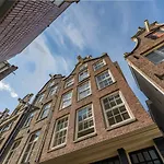 Dam Square B&B