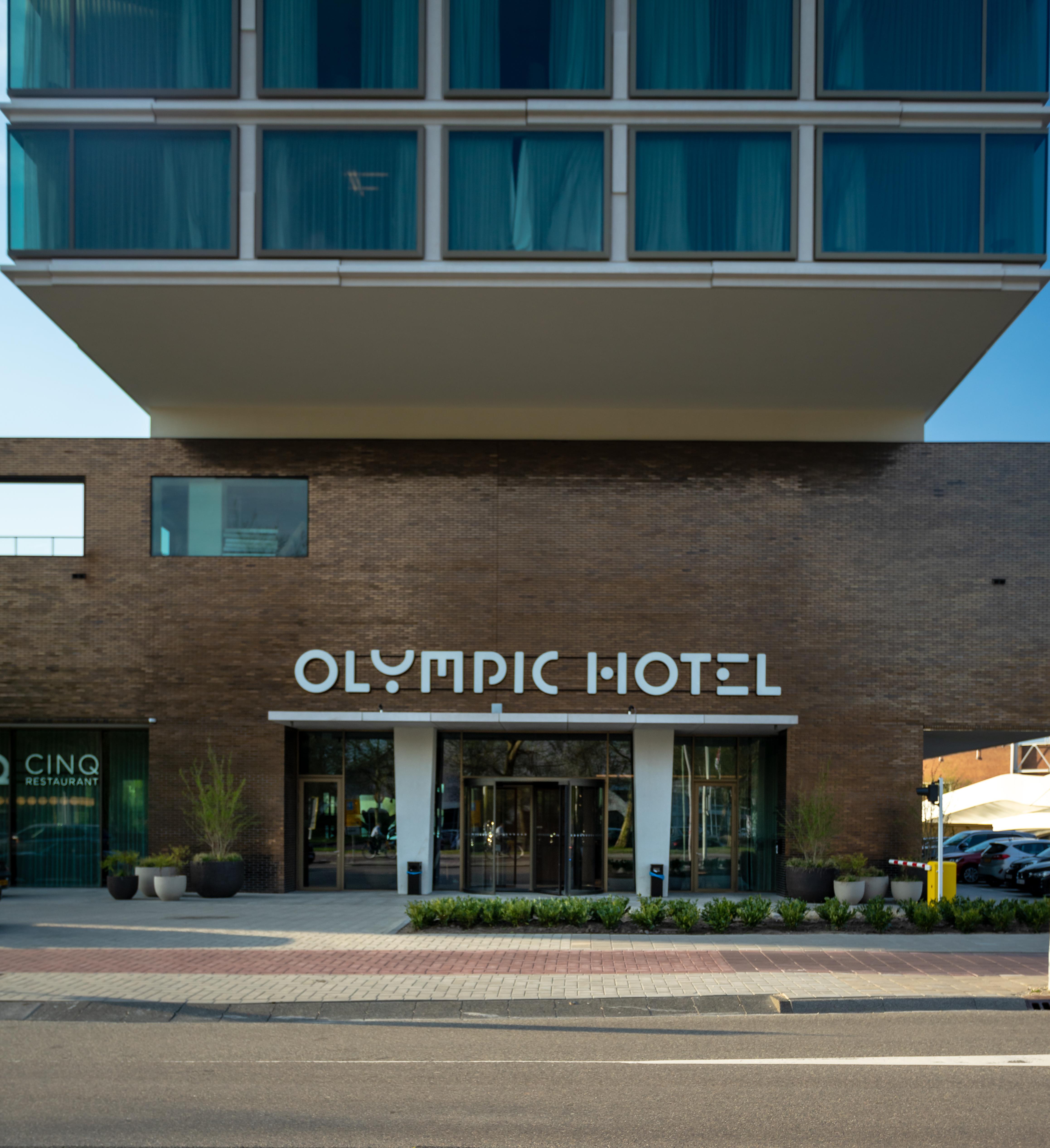 Khách sạn Olympic 4*