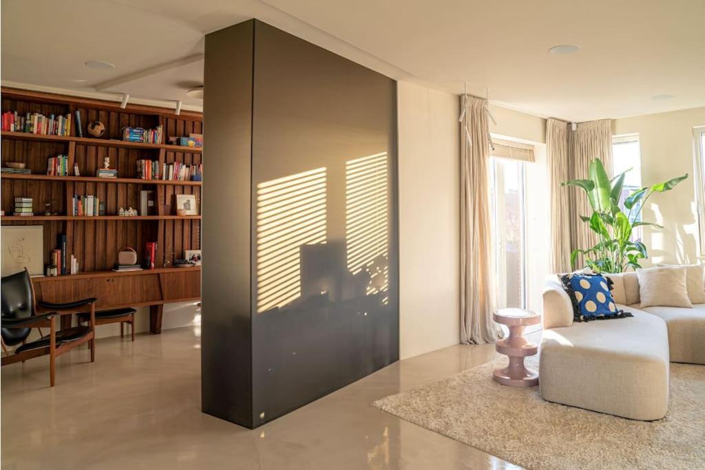 Căn hộ Penthouse Wonderfully For Rent *
