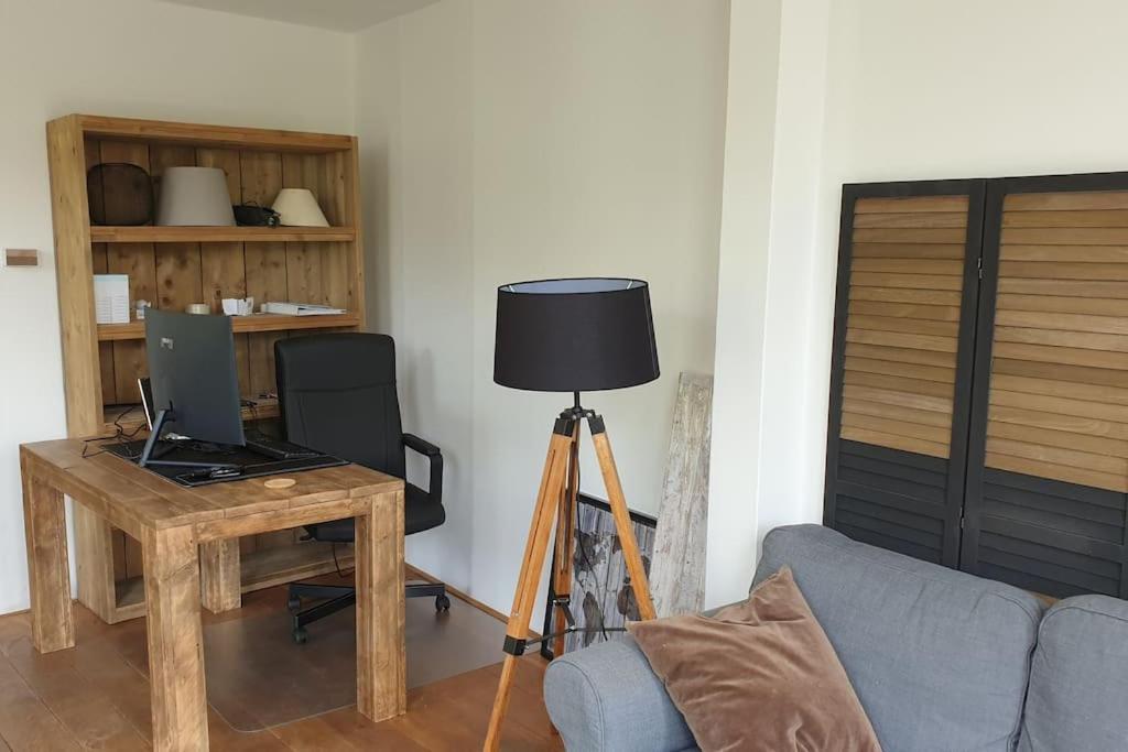 Apartamento - Bright, Canal-side, Central, Renovated 1br