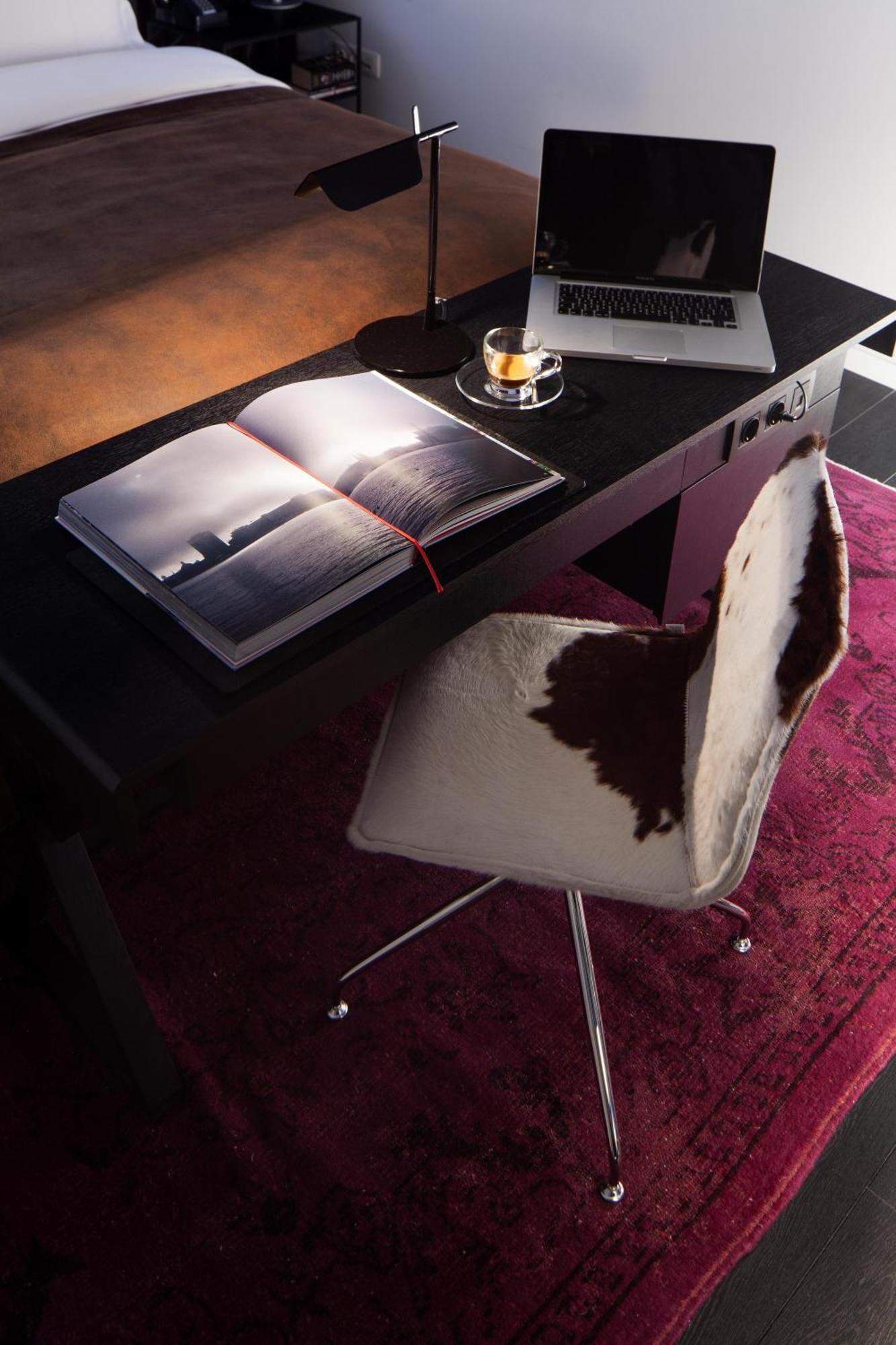 Khách sạn Sir Hotel, Part Of Sircle Collection 4*