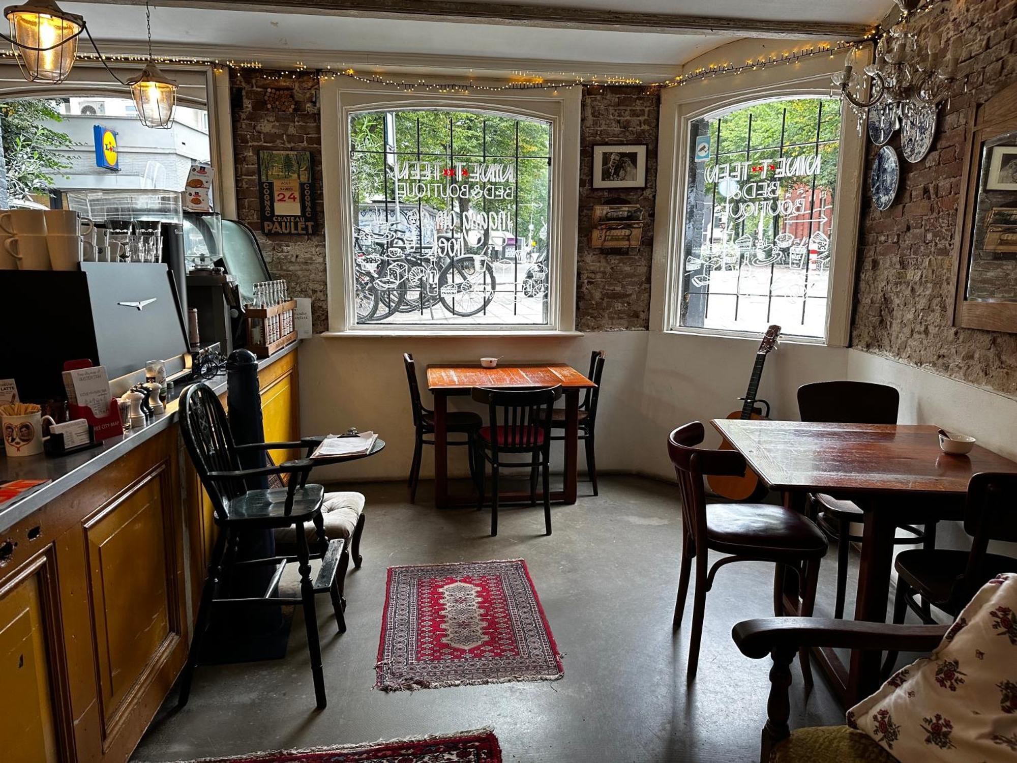 Bed & Breakfast Nine-t-teen Bed And Boutique Amsterdam