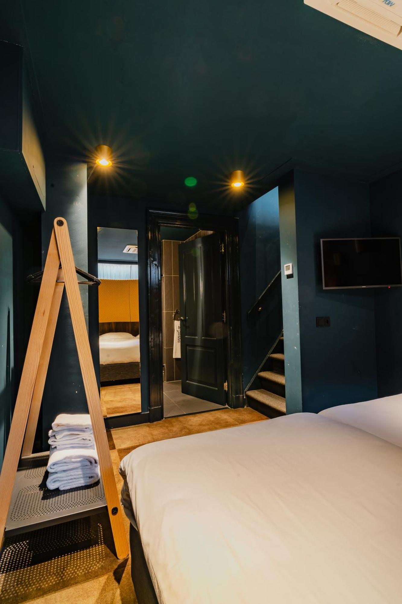 De Jonker Urban & Khách sạn 4*