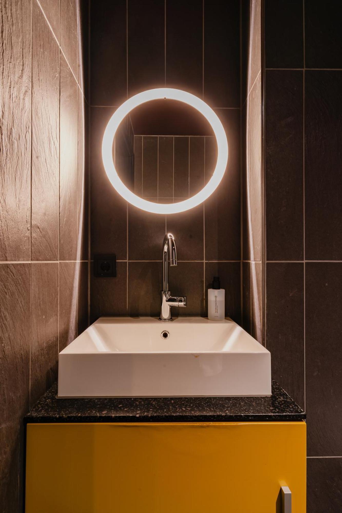 De Jonker Urban & Khách sạn Amsterdam