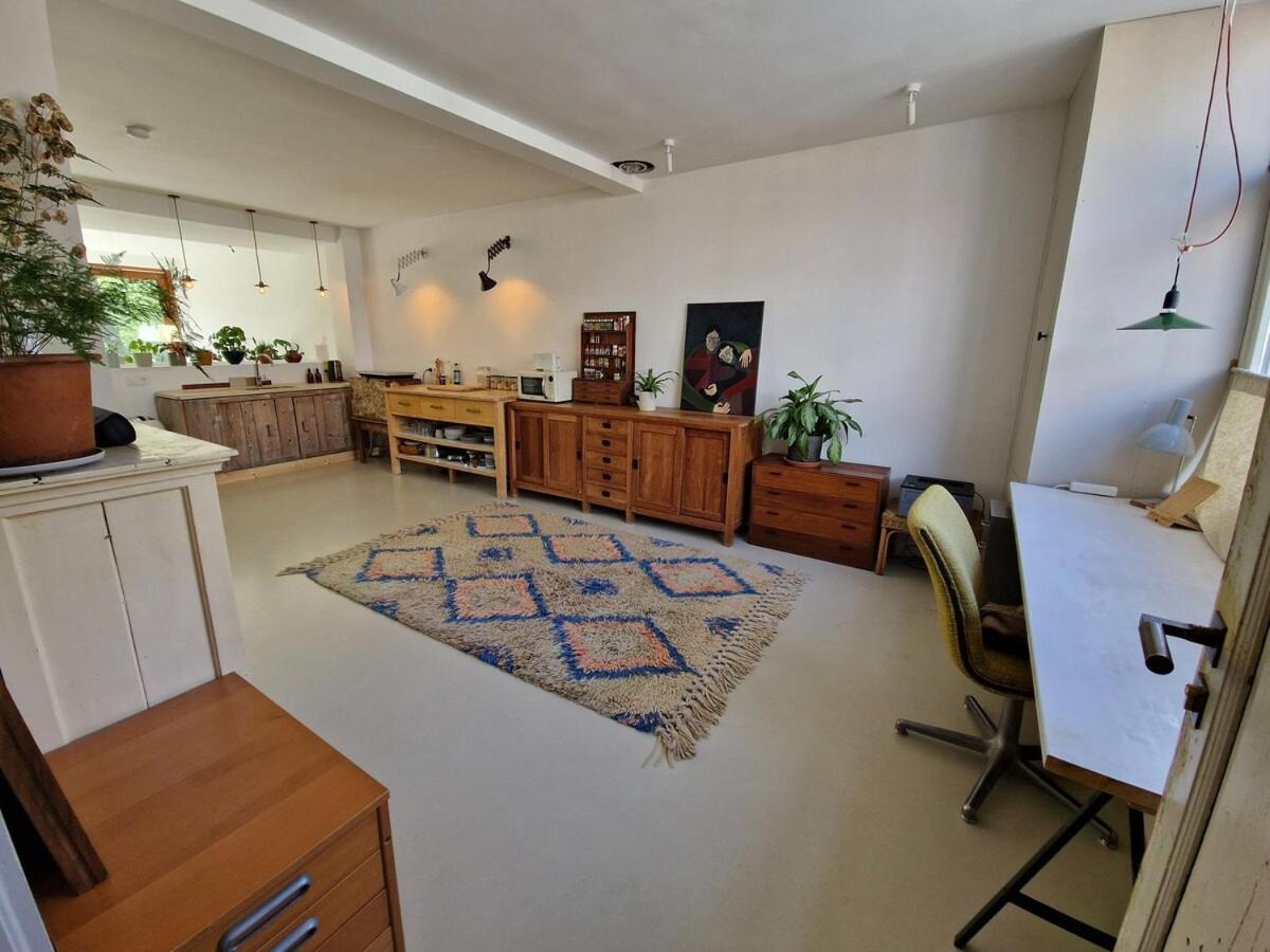 Appartement House With Parkside View