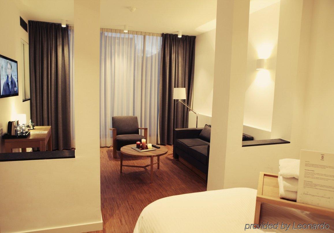 The Bank 3*