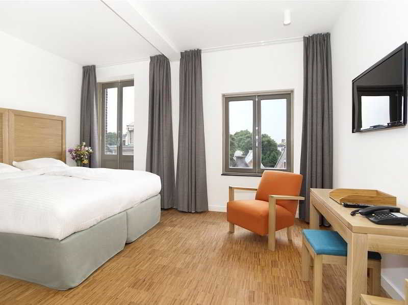 The Bank 3*