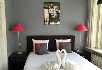 Nine-t-teen Bed And Boutique Bed & Breakfast