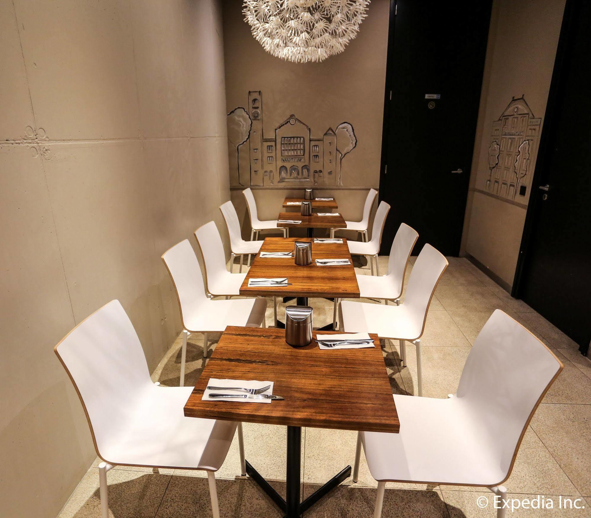 Hotel Cornelisz 3*