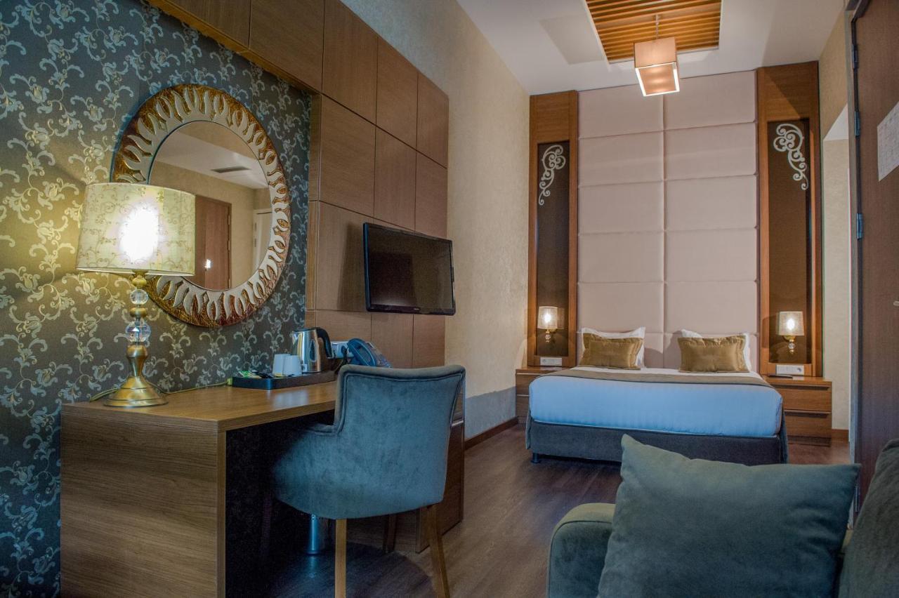 Hotel Grand Downtown 4*