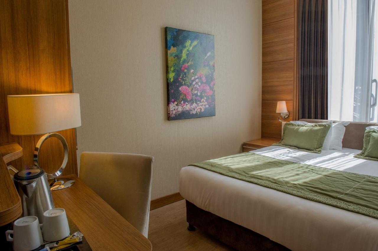 Grand Downtown Hotel 4*