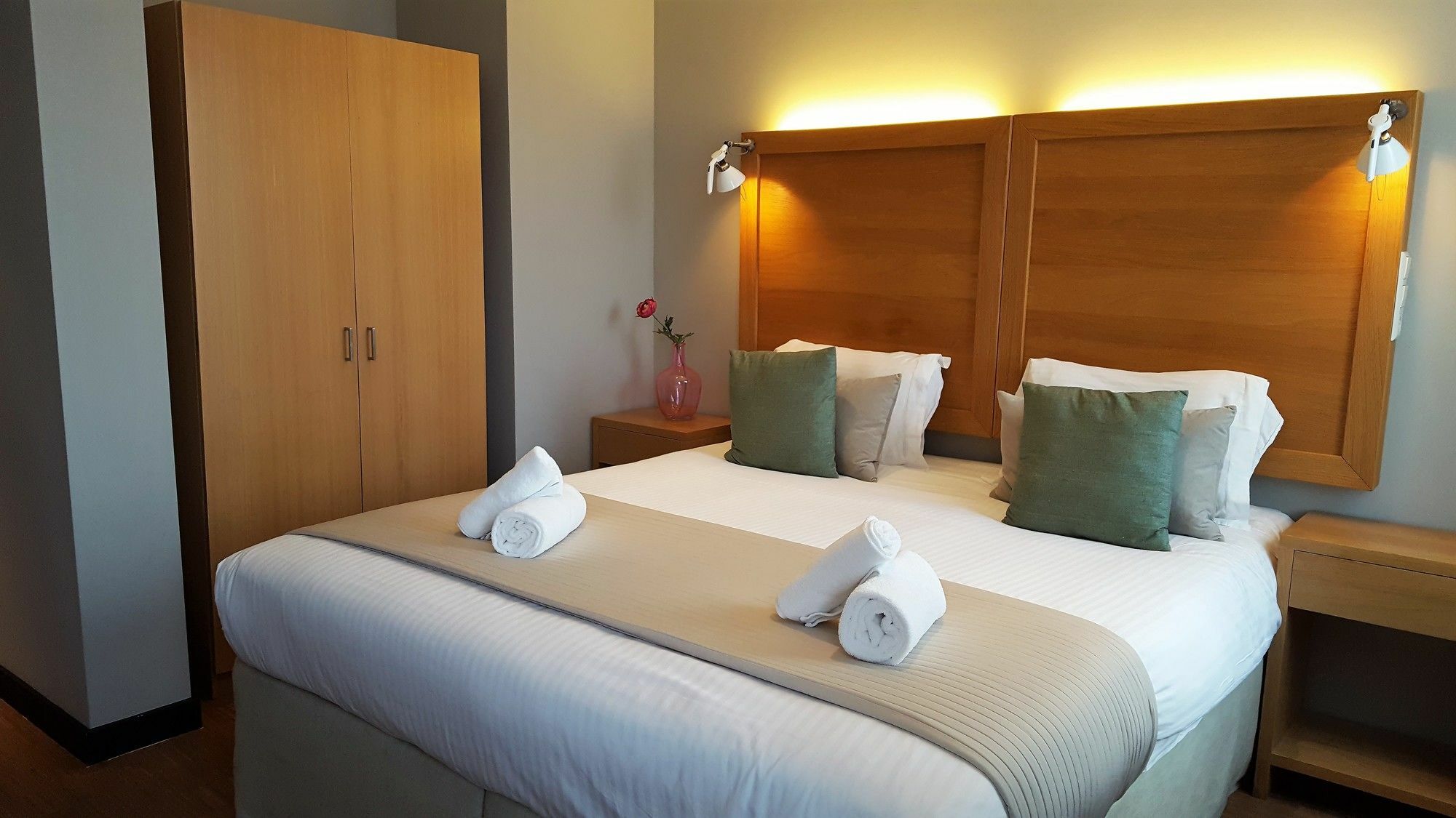 The Bank 3*