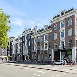 Spacious Apartment In City Center With Private Patio