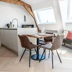 Cozy One Bedroom Apartments At Centrum