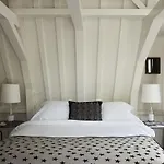 Maison Rika