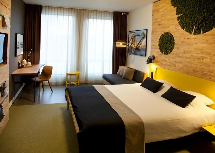 Skotel Amsterdam, Hotelschool The Hague