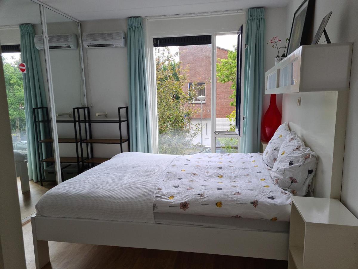 Homestay Johan's B&b, Dakterras & Goedkoop Parkeren - Sinds 2014 *