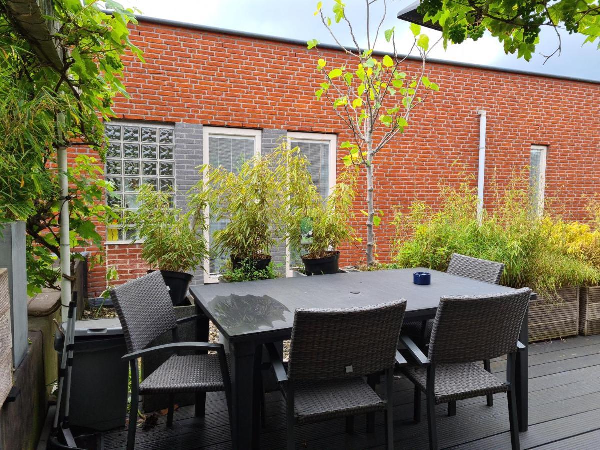 Johan's B&b, Dakterras & Goedkoop Parkeren - Sinds 2014 Homestay