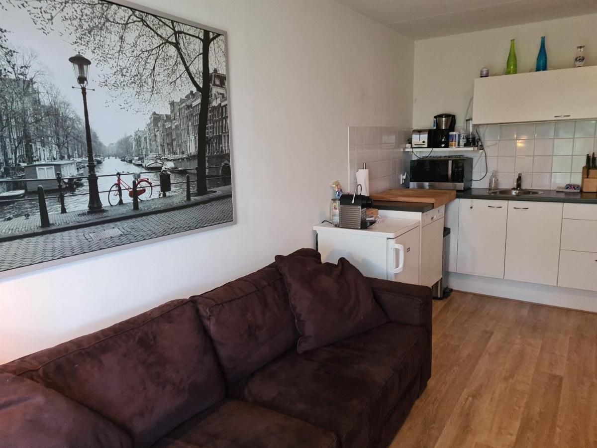 Homestay Johan's B&b, Dakterras & Goedkoop Parkeren - Sinds 2014 Amsterdam