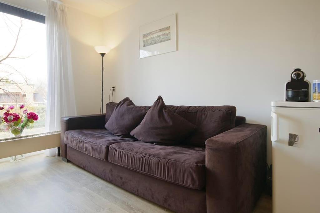 Johan's B&b, Dakterras & Goedkoop Parkeren - Sinds 2014 Homestay Amsterdam