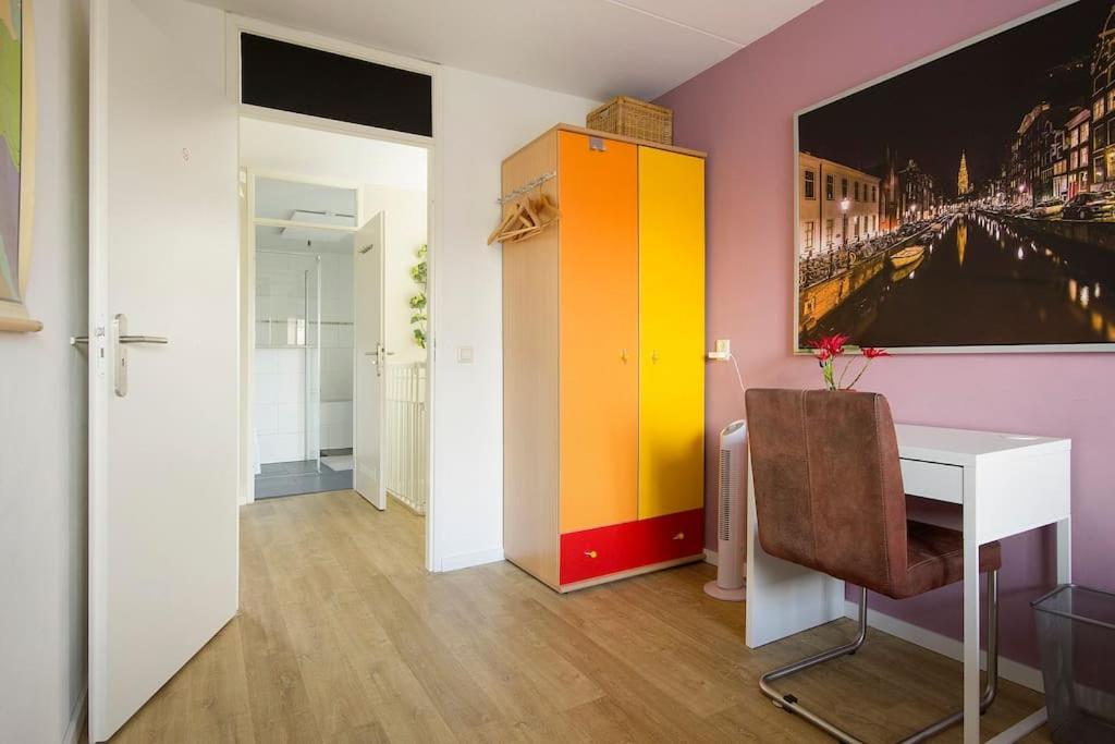 Homestay Johan's B&b, Dakterras & Goedkoop Parkeren - Sinds 2014 Amsterdam