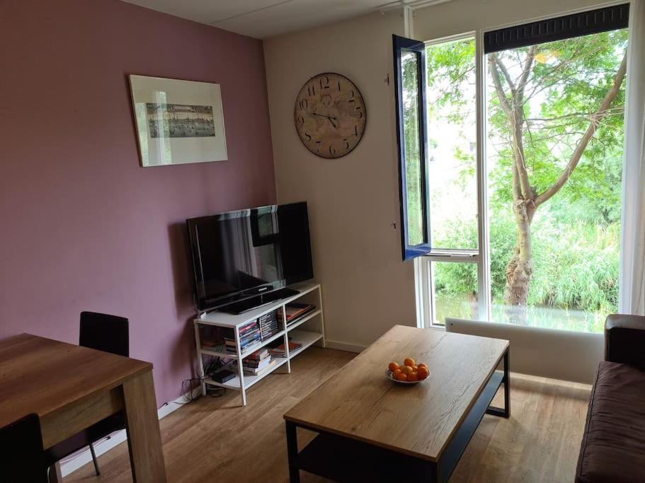 Johan's B&b, Dakterras & Goedkoop Parkeren - Sinds 2014