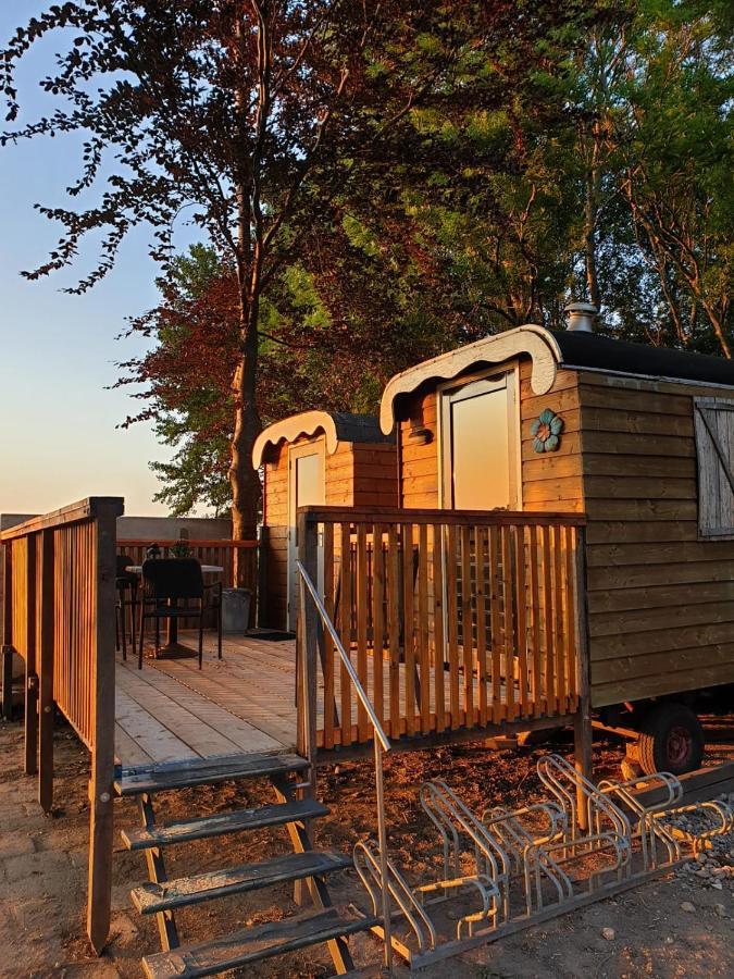 Your Double Birdsnest On Wheels Couette-café