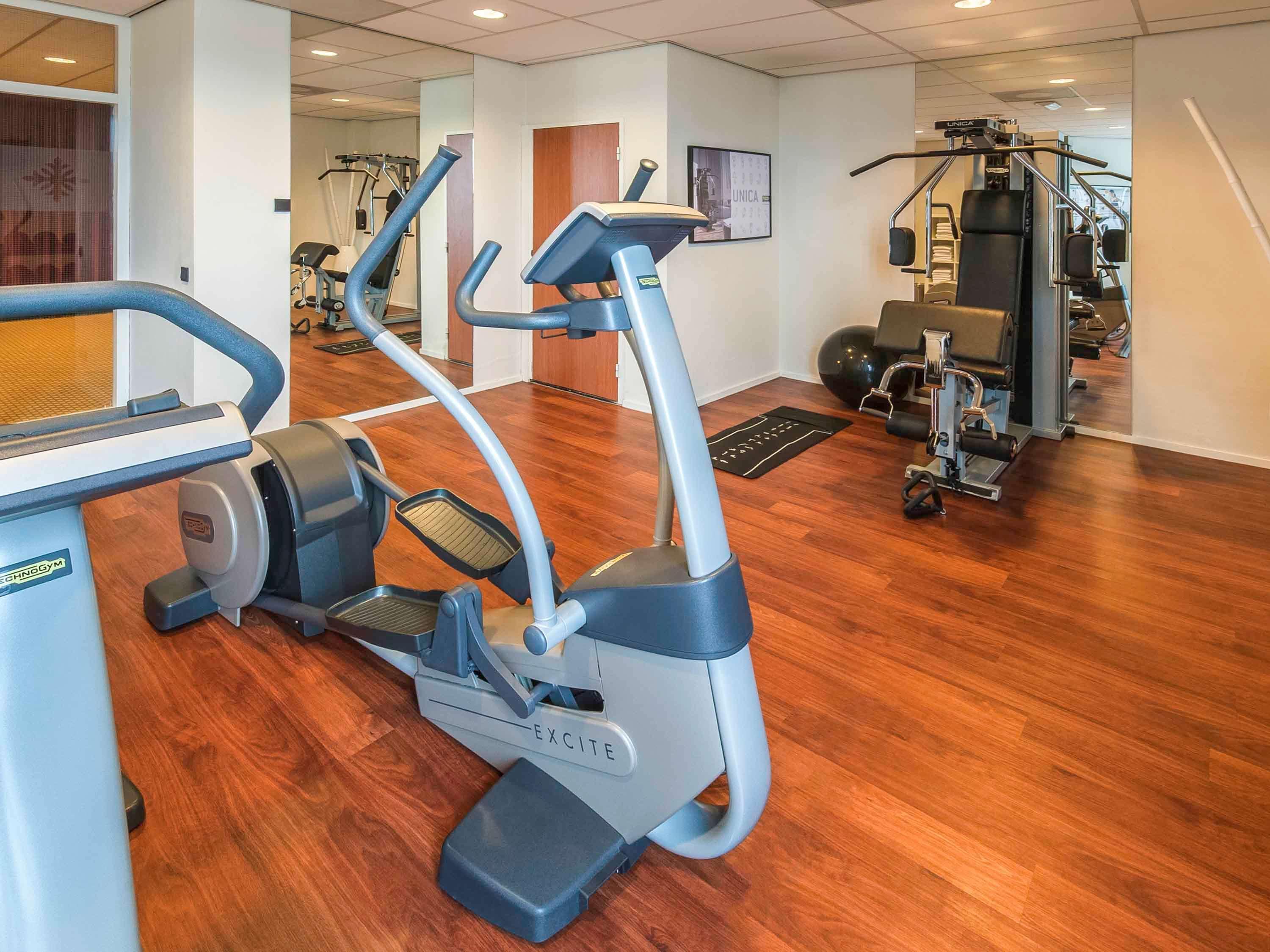 Khách sạn Mercure 4*