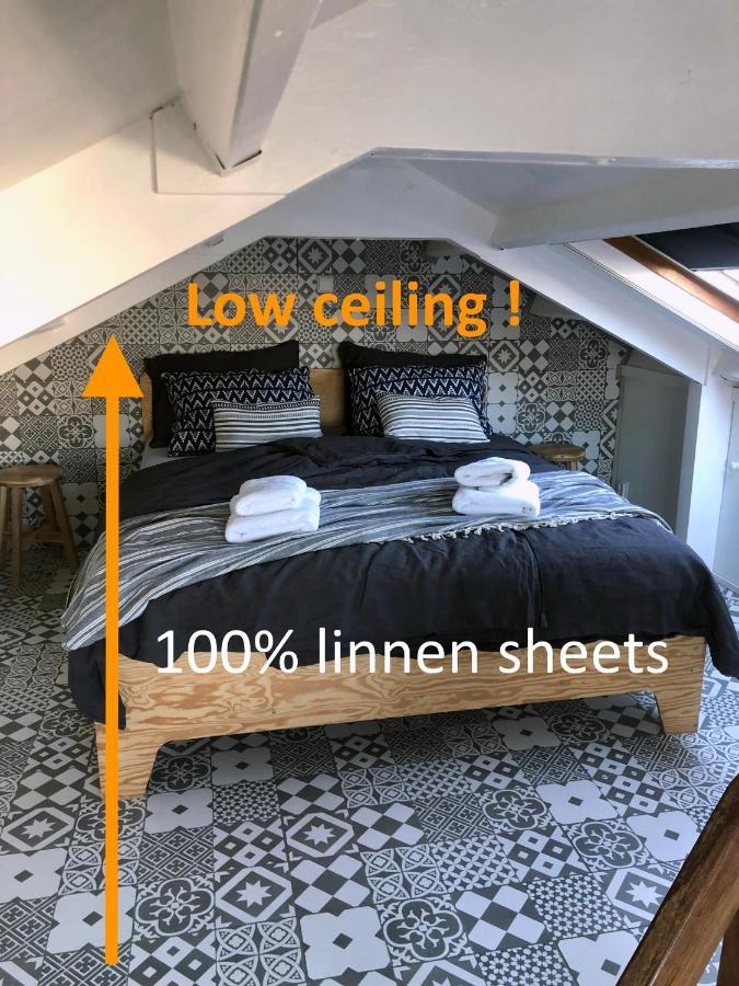 Houseboat Apartment With Water Terrace, Free Bikes & Fast Wifi