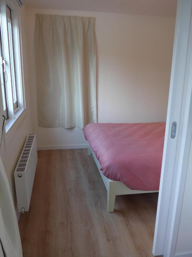 Apartamento Houseboat In The Center, 5 Min Walk To Tropical Museum, Free Wifi!