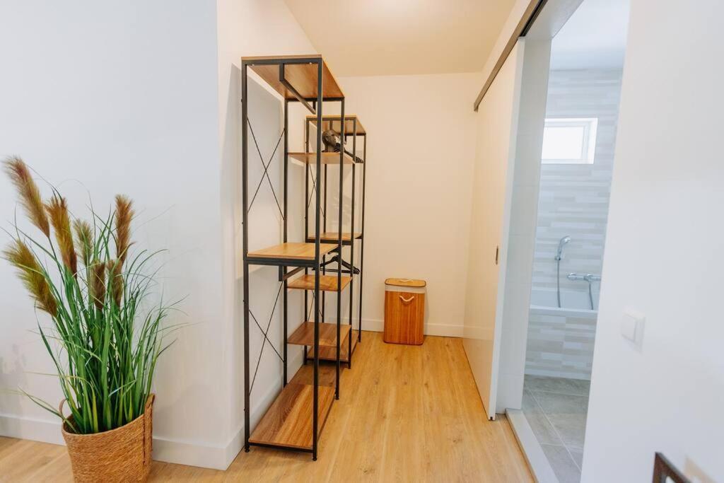 Biệt thự Brand New Bright & Luxurious In Amsterdam!