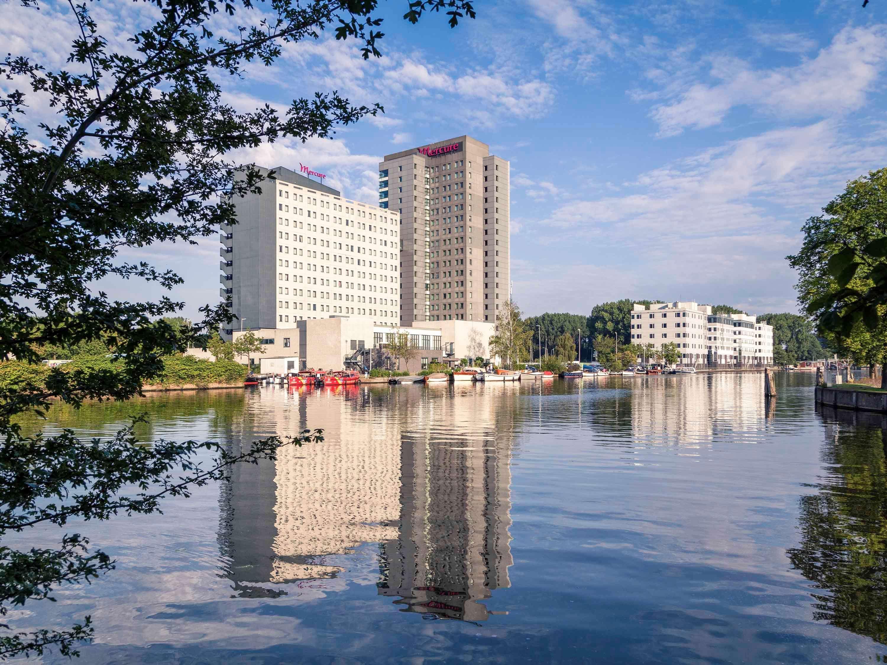 Khách sạn Mercure 4*