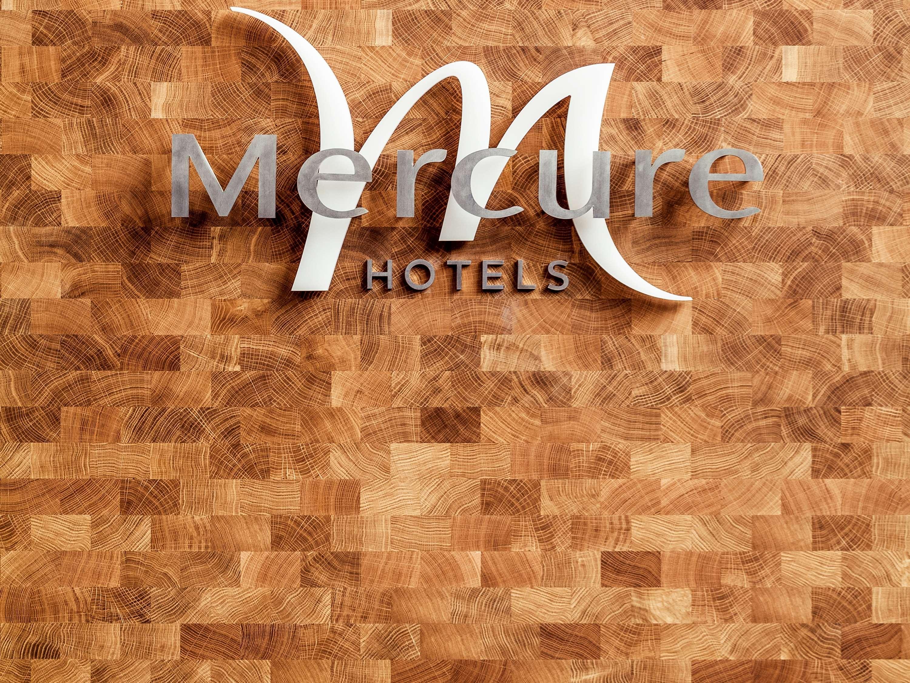 Mercure Khách sạn 4*