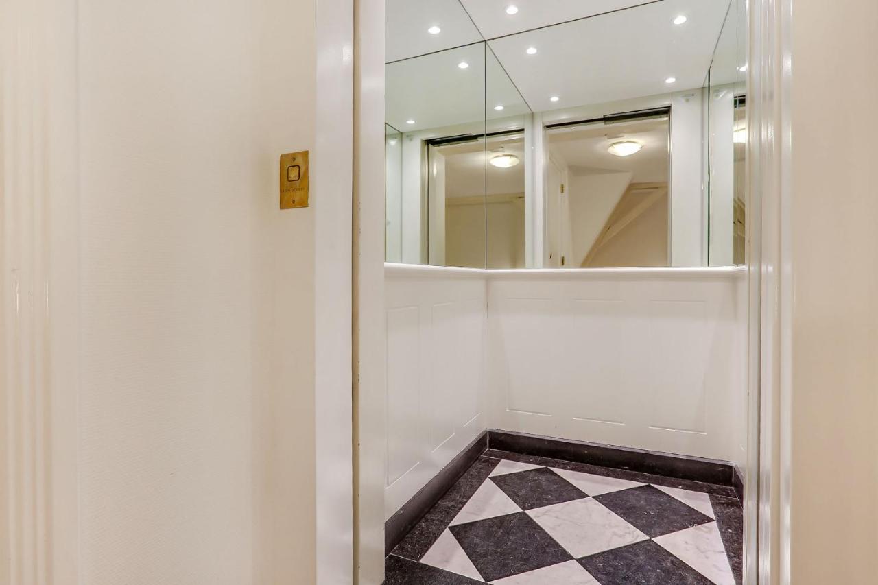 City-centre, Canal-house, Luxurious , Stylish Bedroom, Ensuite Bathroom