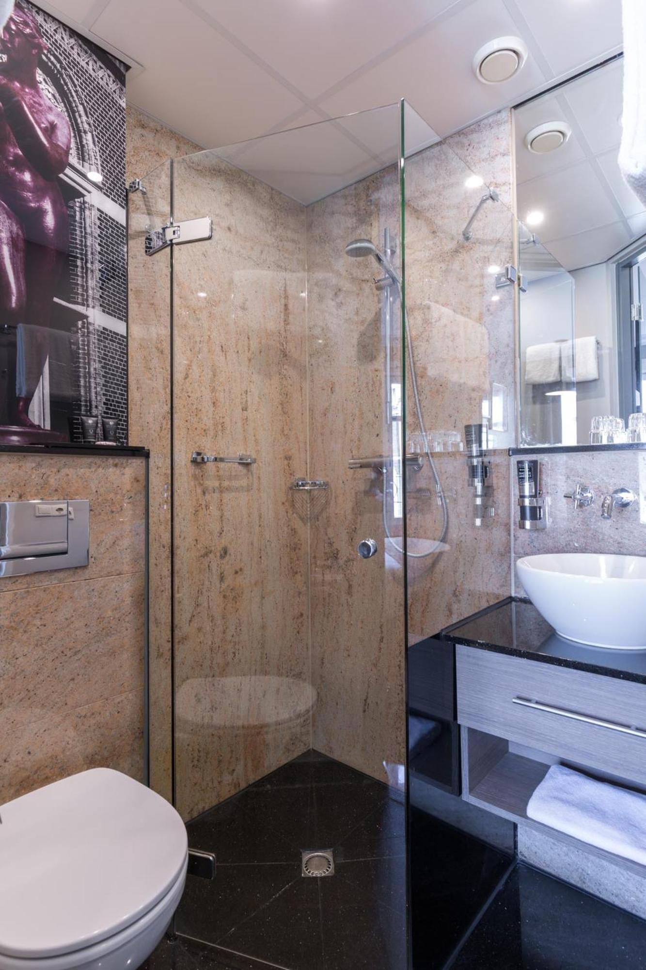 Leonardo Boutique Museumhotel Khách sạn 4*