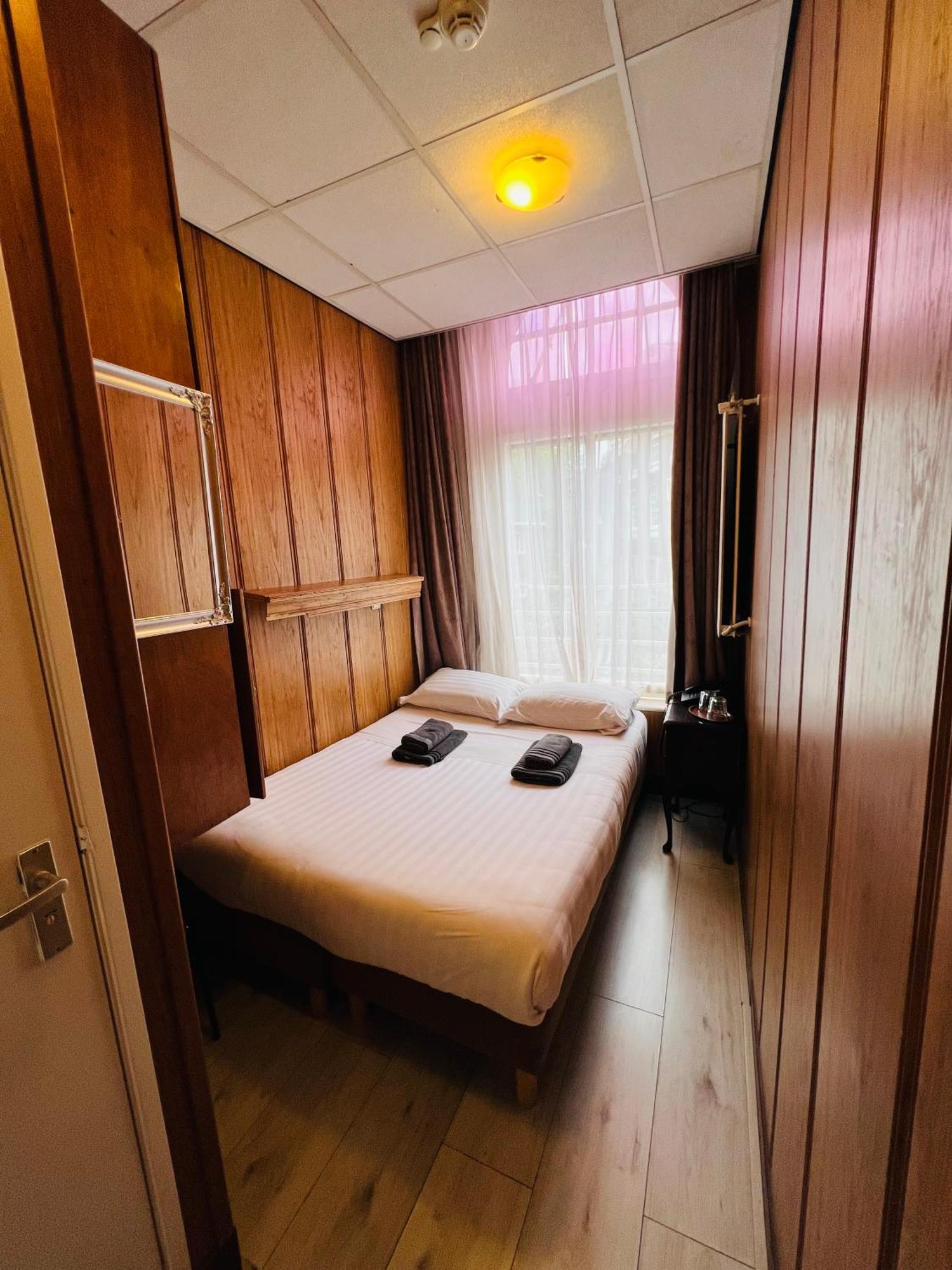 Khách sạn Sharm 2*