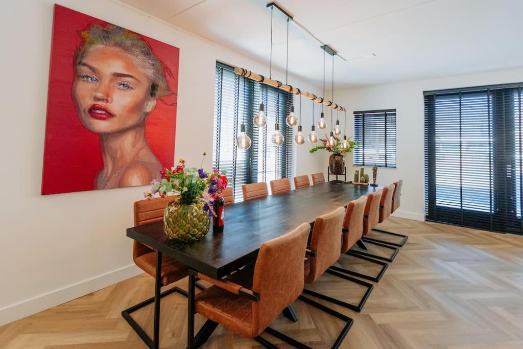 Biệt thự Brand New Bright & Luxurious In Amsterdam!