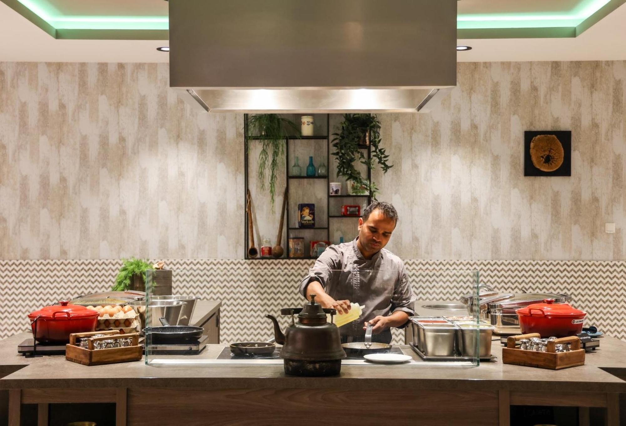 Leonardo Royal Khách sạn 4*