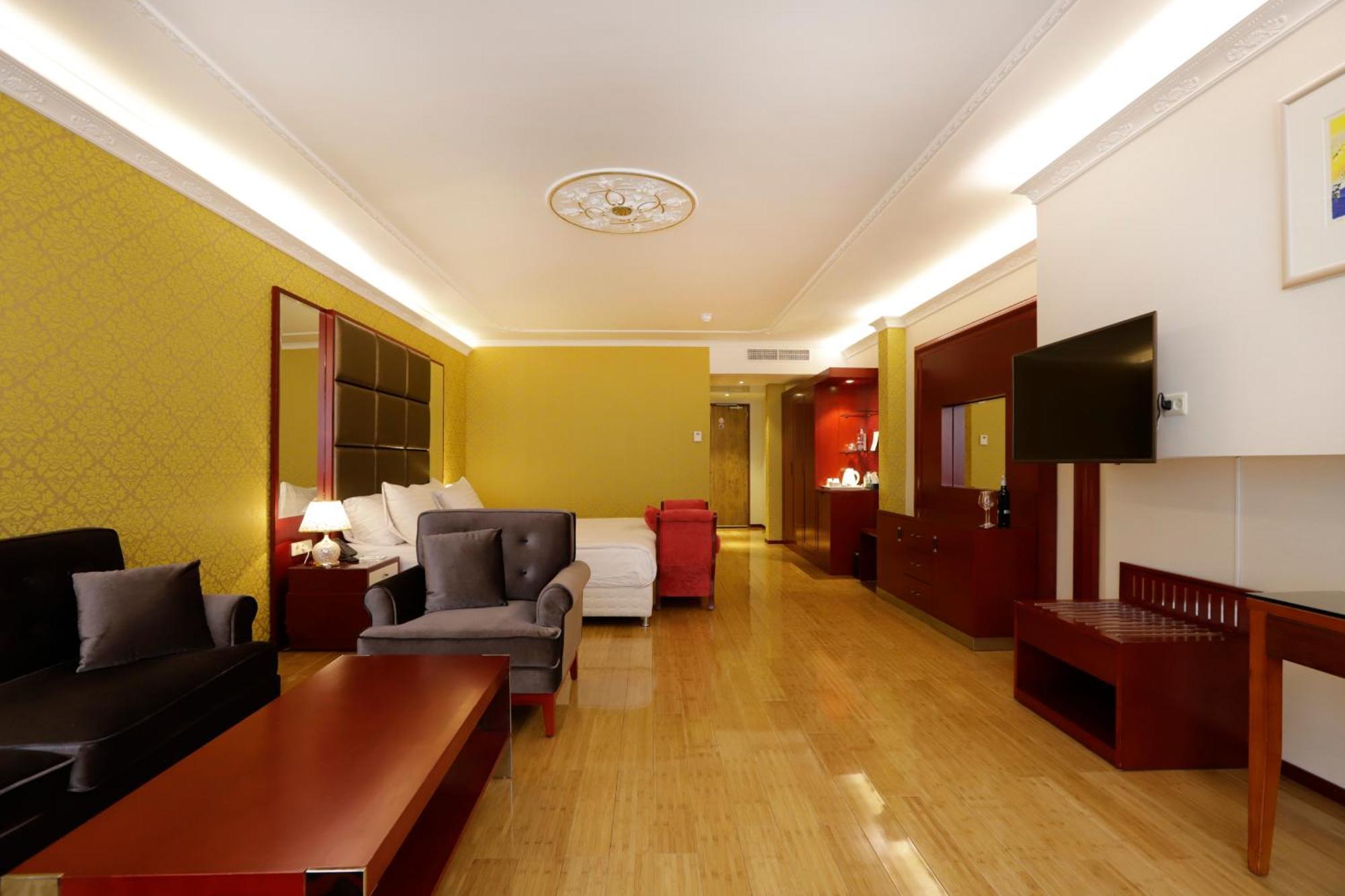 Chasse Hotel