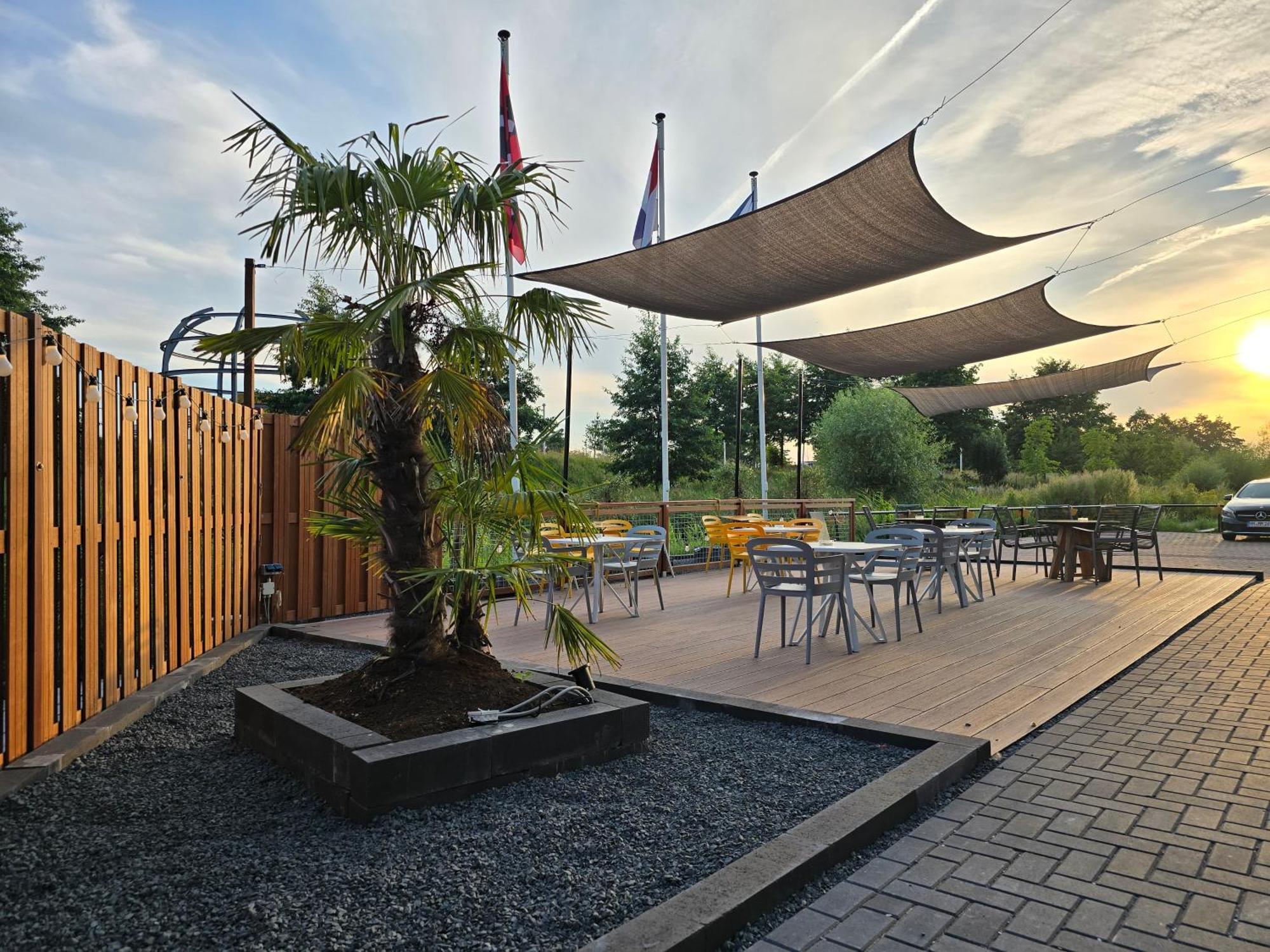 Khách sạn Fogo 3*