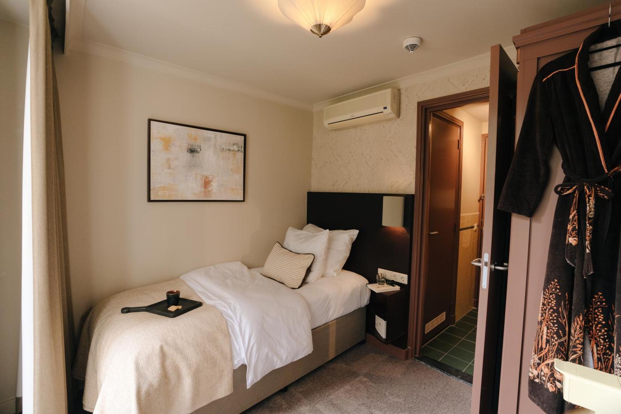Hotel Omega