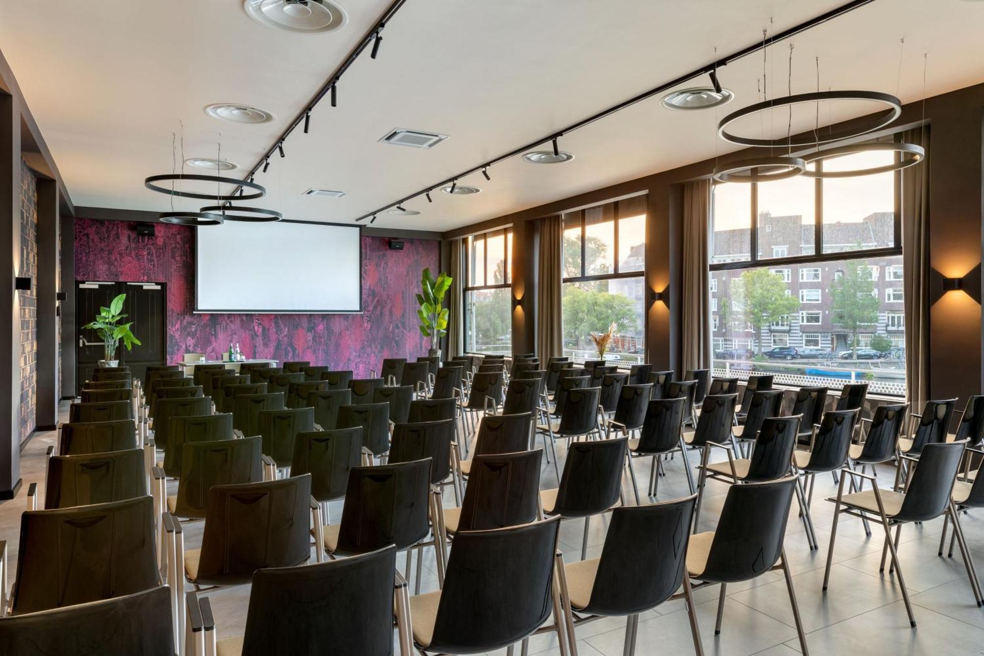Apollo Amsterdam, A Tribute Portfolio 4* Amsterdam