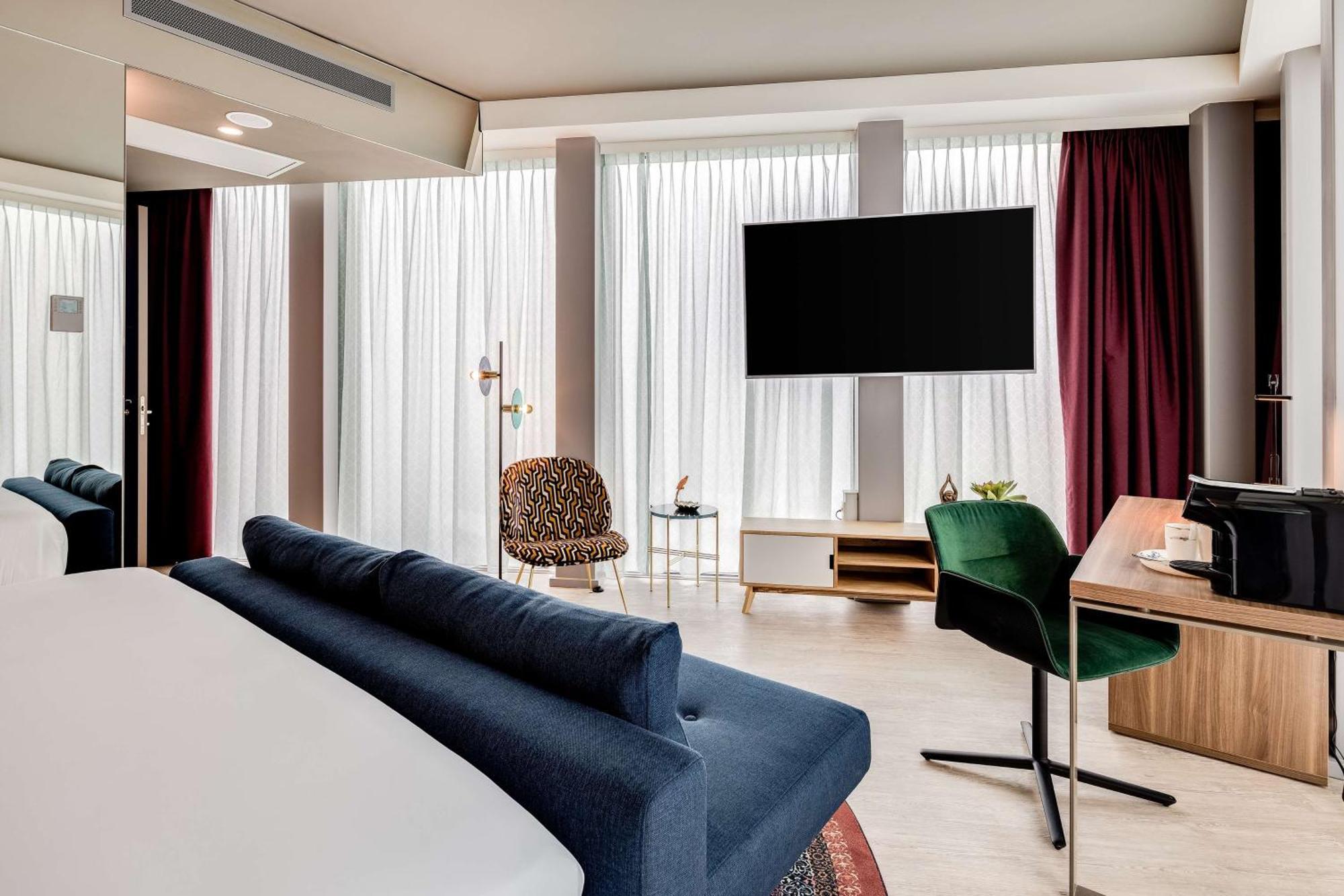 Khách sạn Nhow Rai 4*