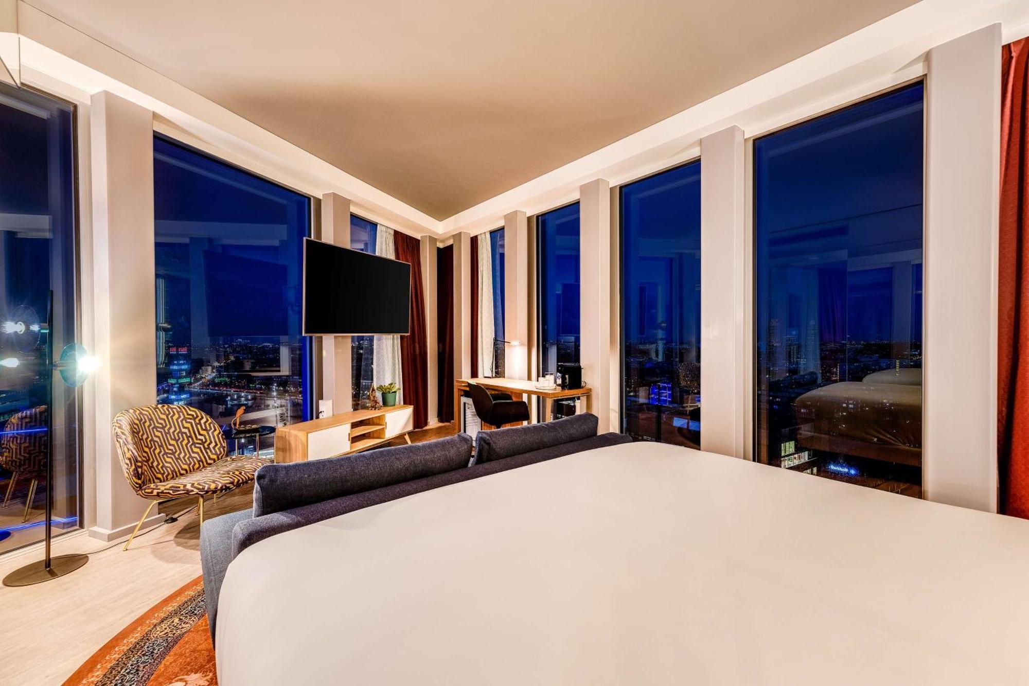 Khách sạn Nhow Rai 4*