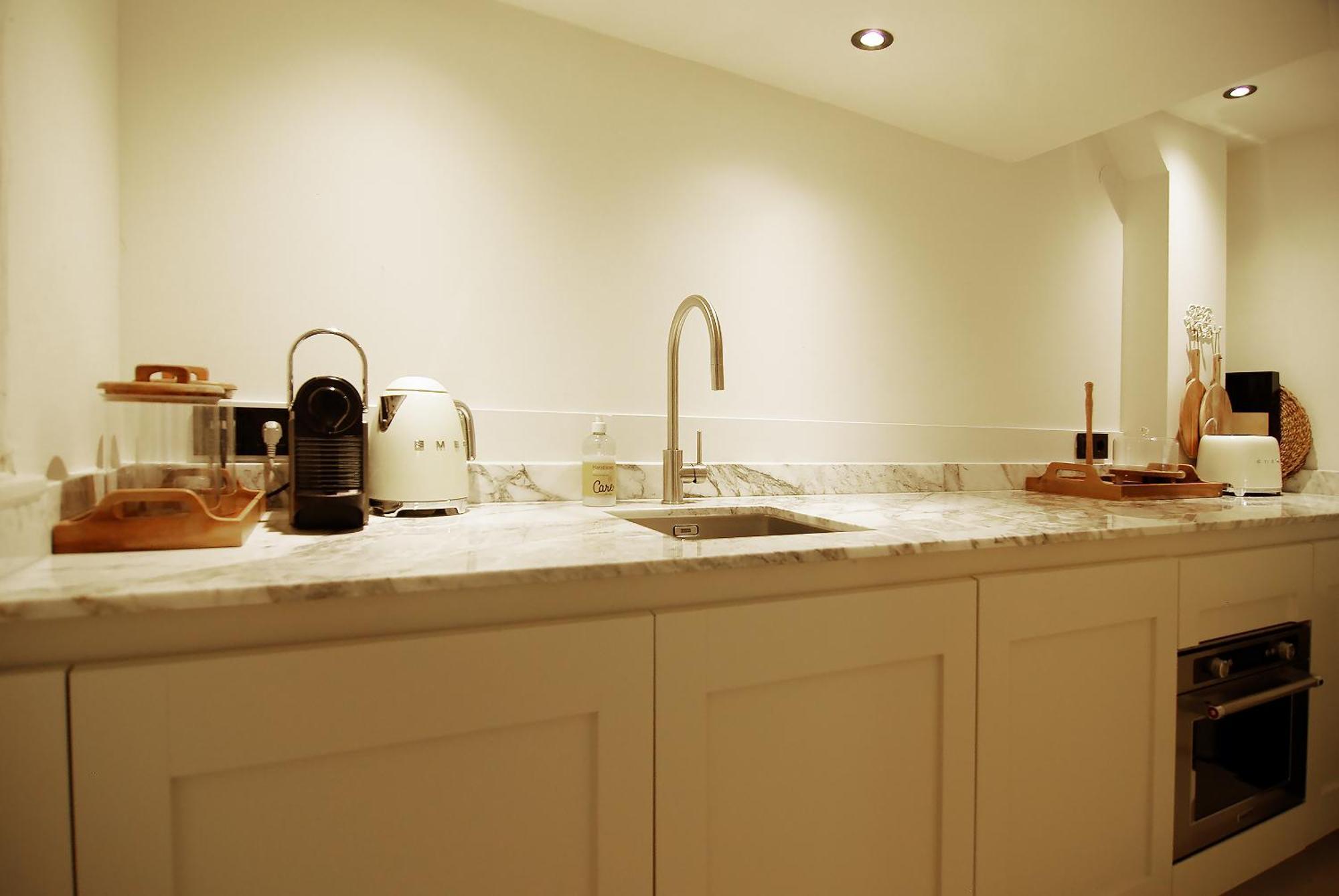 Exceptional In Jordaan Area Apartment