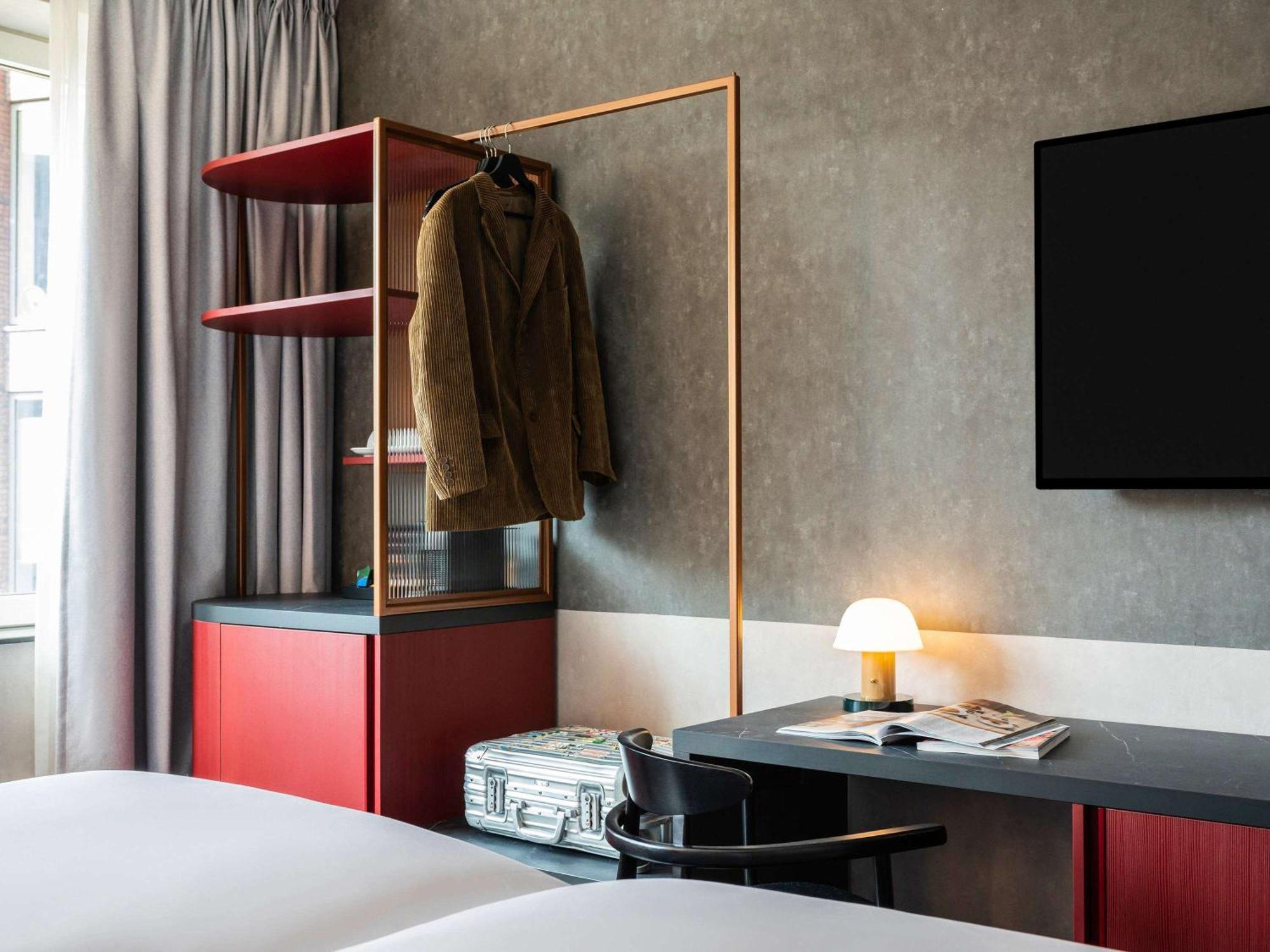Khách sạn Tribe 4*