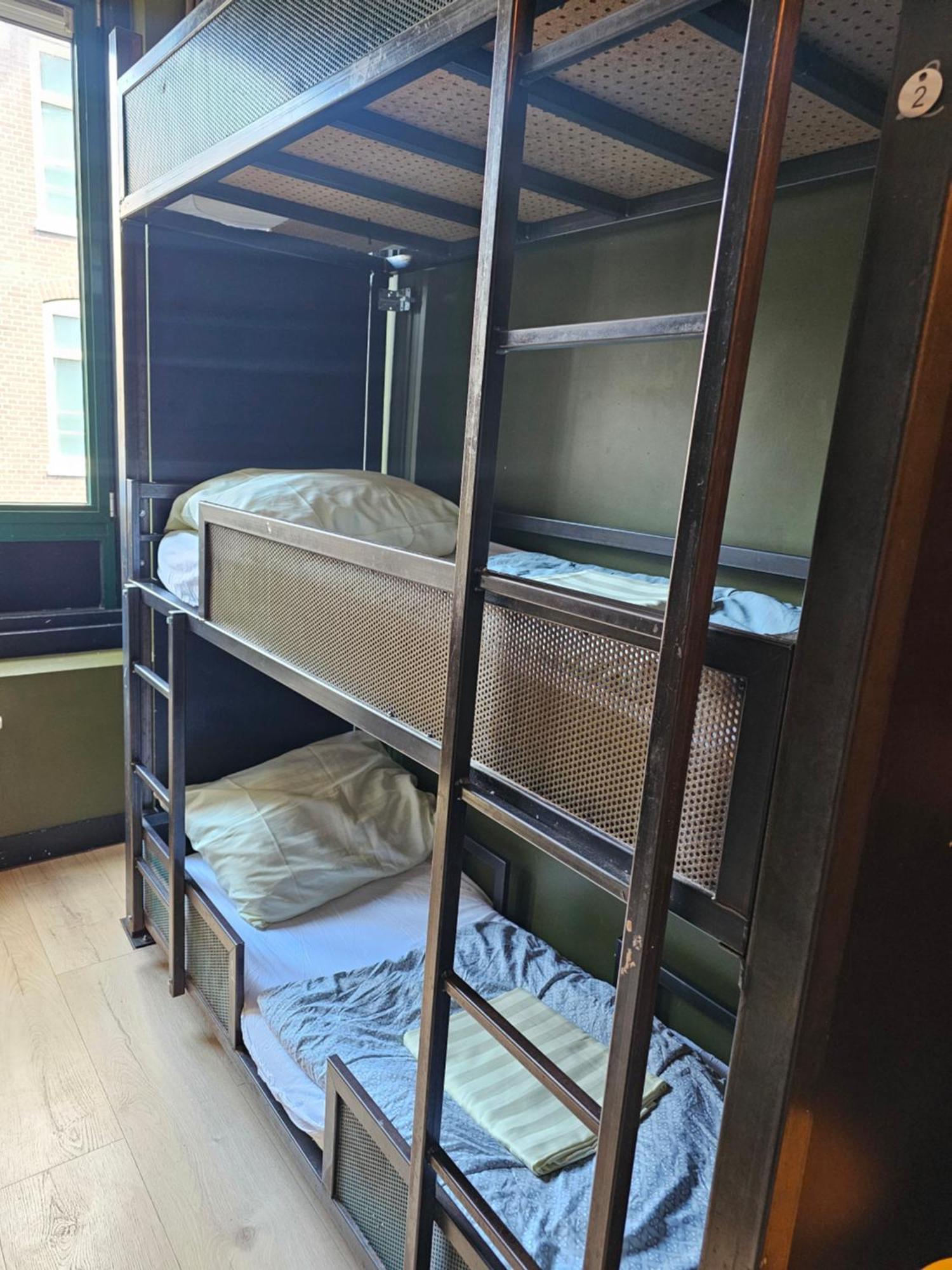 Crossroads Hostel Amsterdam Hostel Amsterdam
