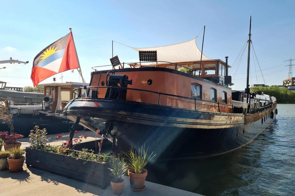 Bed & Breakfast Charmante Kapiteinshut Op Historisch Schip De Hoop *